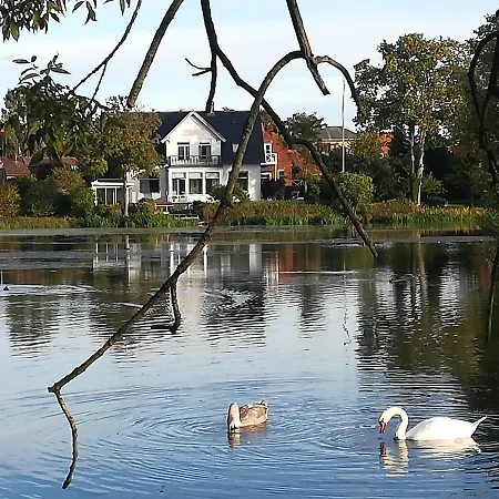 Ana's Bed & Kitchen Pensjonat *